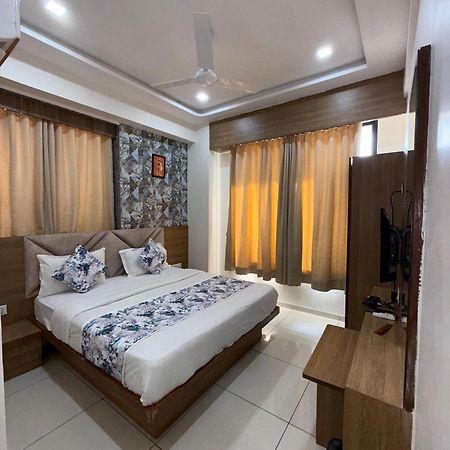 Hotelsuncity Inn فَدودارا المظهر الخارجي الصورة
