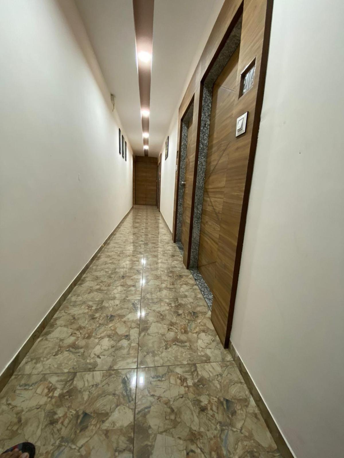 Hotelsuncity Inn فَدودارا المظهر الخارجي الصورة